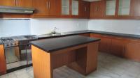 TC-KMT076 - CLOSED_KITCHEN.JPG