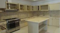 TC-KMU033 - CLOSED_KITCHEN.JPG