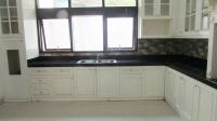 TC-KN006 - CLOSED_KITCHEN.jpg